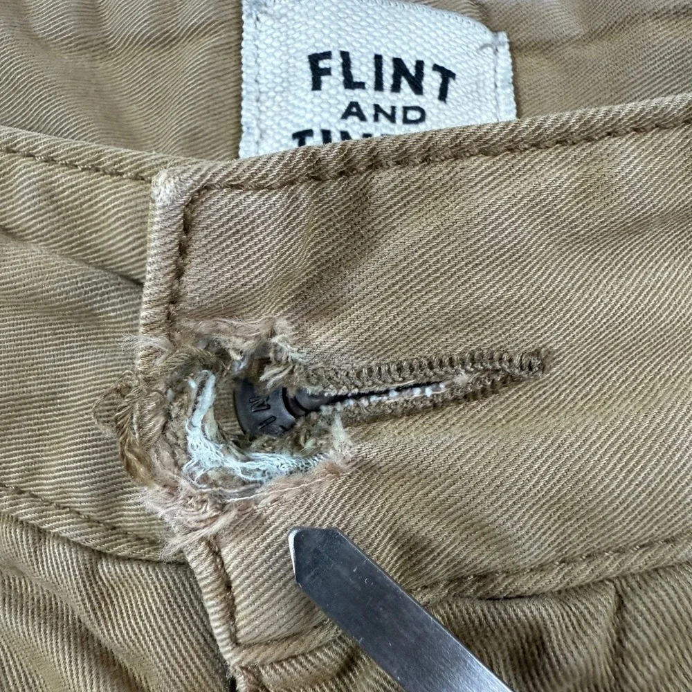Flint and Tinder 365 Chino Shorts Mens 34 Tan Khaki Cotton Stretch FLAW